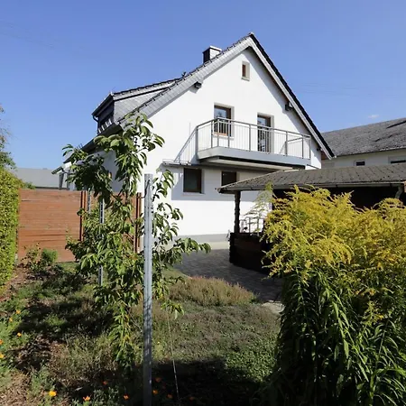 Ferienhaus-daeschinger-zweiradparadies Appartement